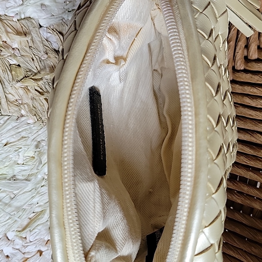 Evan Picone golden cream colored basket weave mini purse - Picture 9 of 13